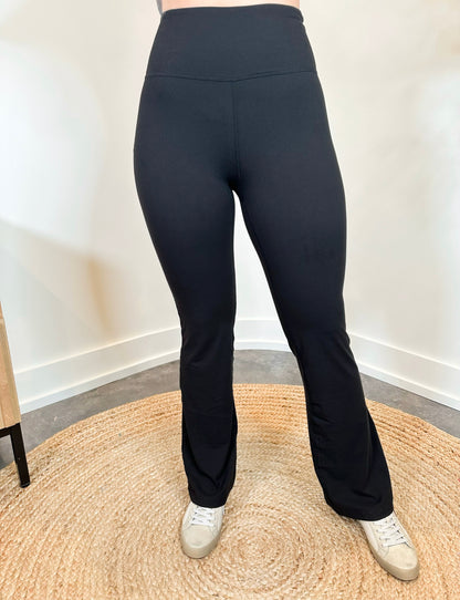 Elodia Flared Yoga Pants